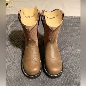 NWT Ariat Fatbaby Boots